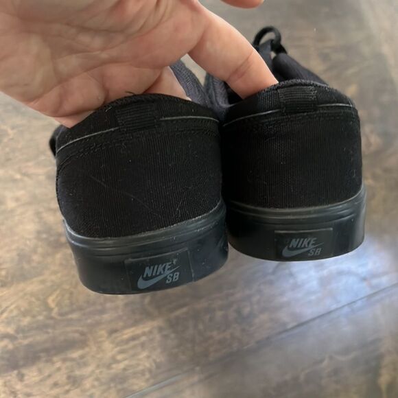 🌟Host Pick 🌟 Nike Black Canvas Skate Shoes Sz-7Y - Picture 9 of 10